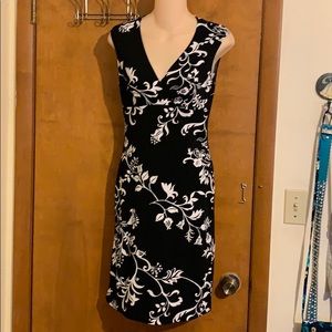 CHARLOTTE RUSSE Black and white flowered dress sz6